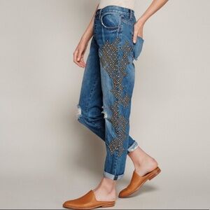 FREE PEOPLE studded boyfriend jeans 27